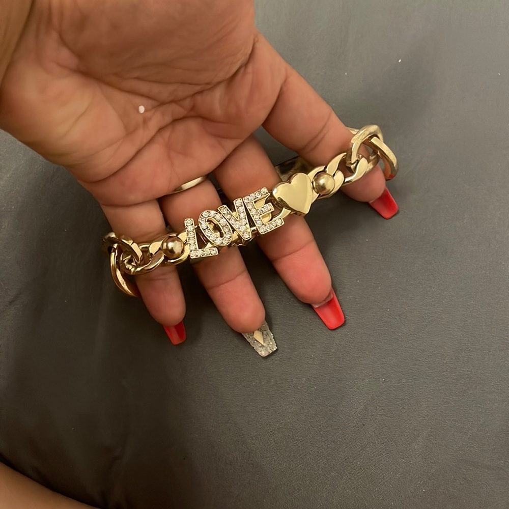 Bracelet